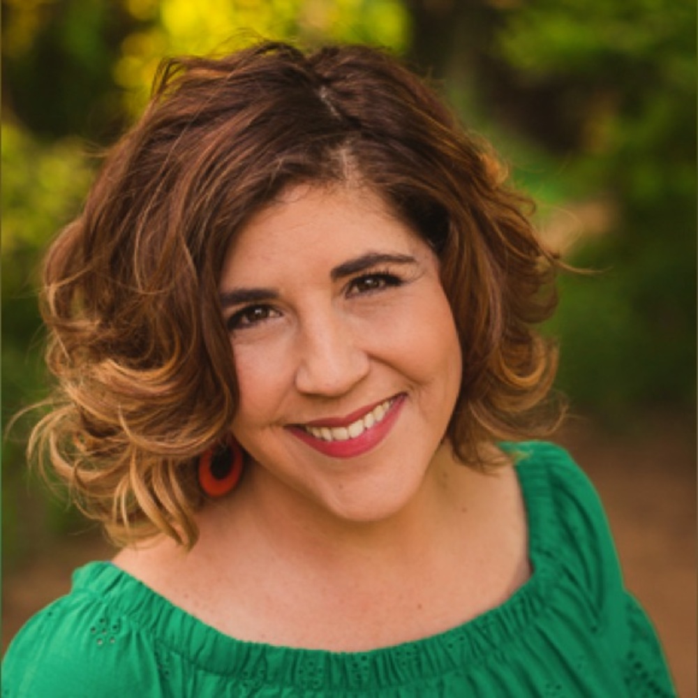 Meet your Posher, Desiree